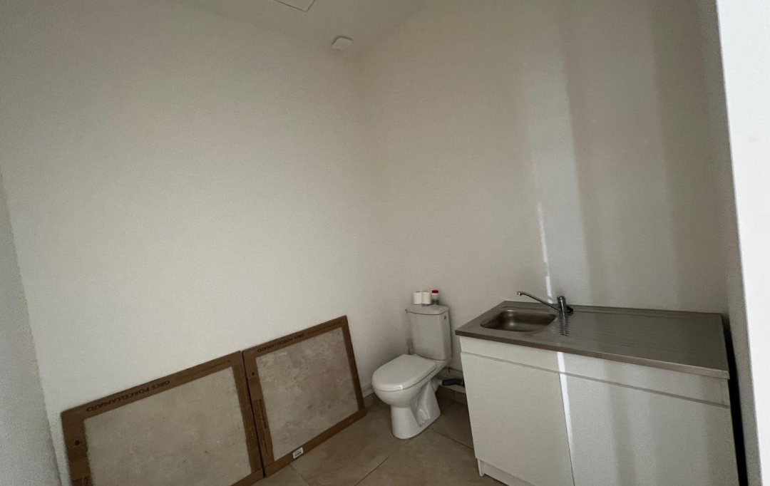 CABINET IMMOBILIER SOPHIE GUILLAMAT : Local / Bureau | MARSEILLAN (34340) | 48 m2 | 900 € 