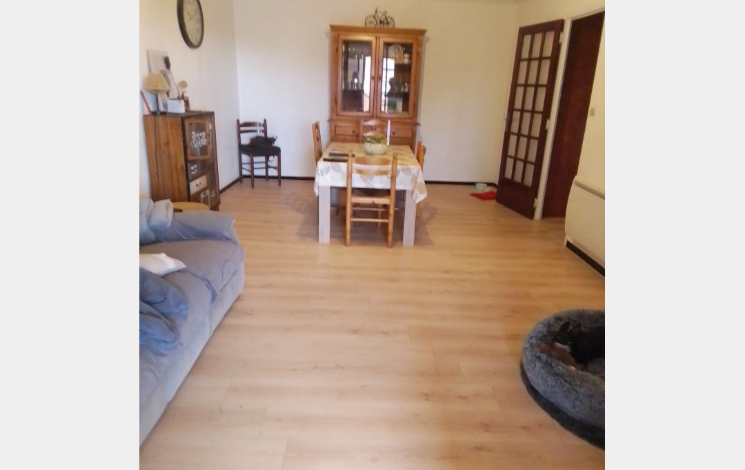 CABINET IMMOBILIER SOPHIE GUILLAMAT : Appartement | PINET (34850) | 104 m2 | 825 € 