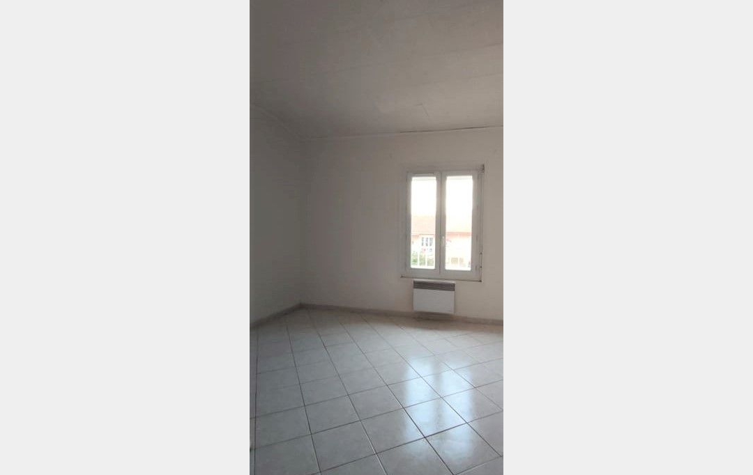 CABINET IMMOBILIER SOPHIE GUILLAMAT : Apartment | PINET (34850) | 104 m2 | 825 € 