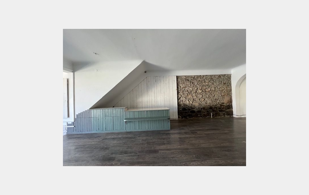 CABINET IMMOBILIER SOPHIE GUILLAMAT : Local / Bureau | MARSEILLAN (34340) | 100 m2 | 2 127 € 