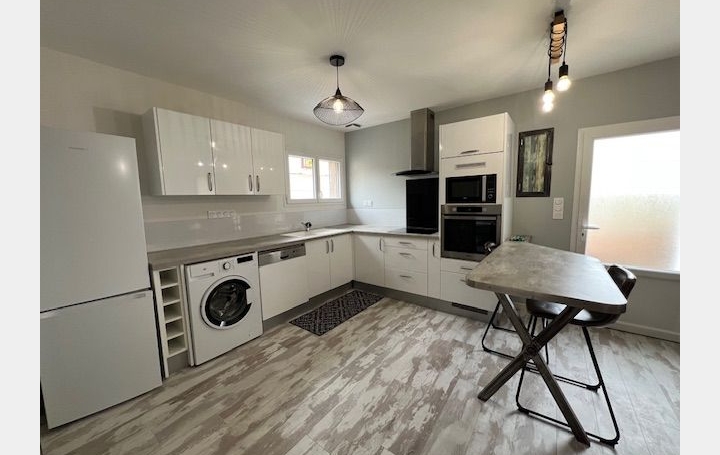 Appartement P2 PINET 52 m2 600 € Appartement P2 PINET 52 m2 600 €