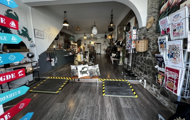  CABINET IMMOBILIER SOPHIE GUILLAMAT Office | MARSEILLAN (34340) | 100 m2 | 29 000 € 